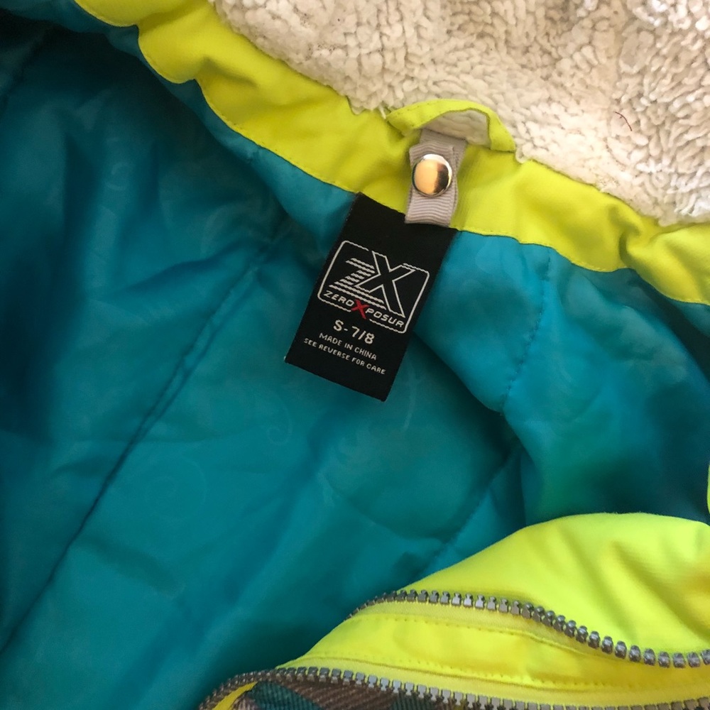 Girls Jacket - Picture 5 of 5